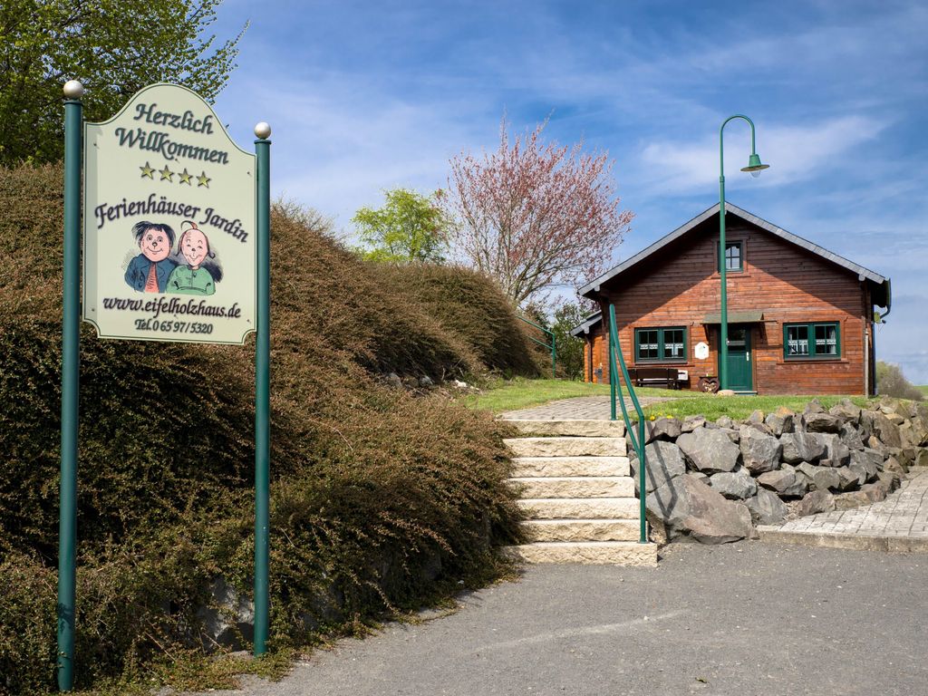 Eifelholzhaus Moritz mit Aussensauna - dein Wohlfühlort in der Eifel