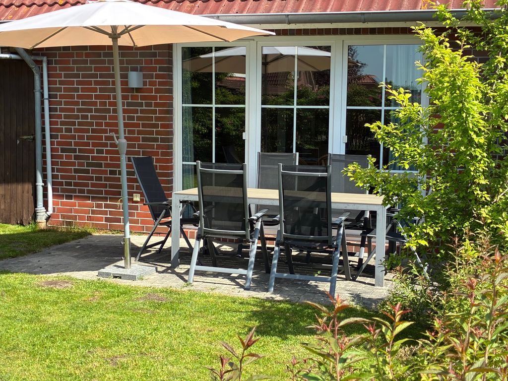 Ferienhaus Kluntje im Fischerdorf Ditzum - Parkplatz inklusive