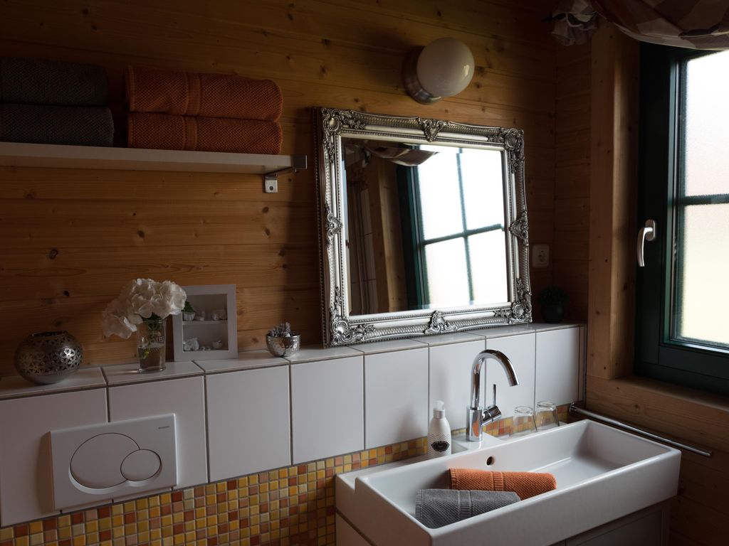 Eifelholzhaus Lehrer Lämpel mit Aussensauna - dein Wohlfühlort in der Eifel