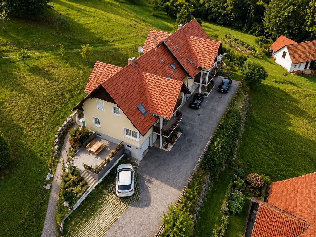 Weststeiermark Zwischen Weinbergen und Wanderwegen – stilvolle Ferienwohnung mit Balkon (STEI100)