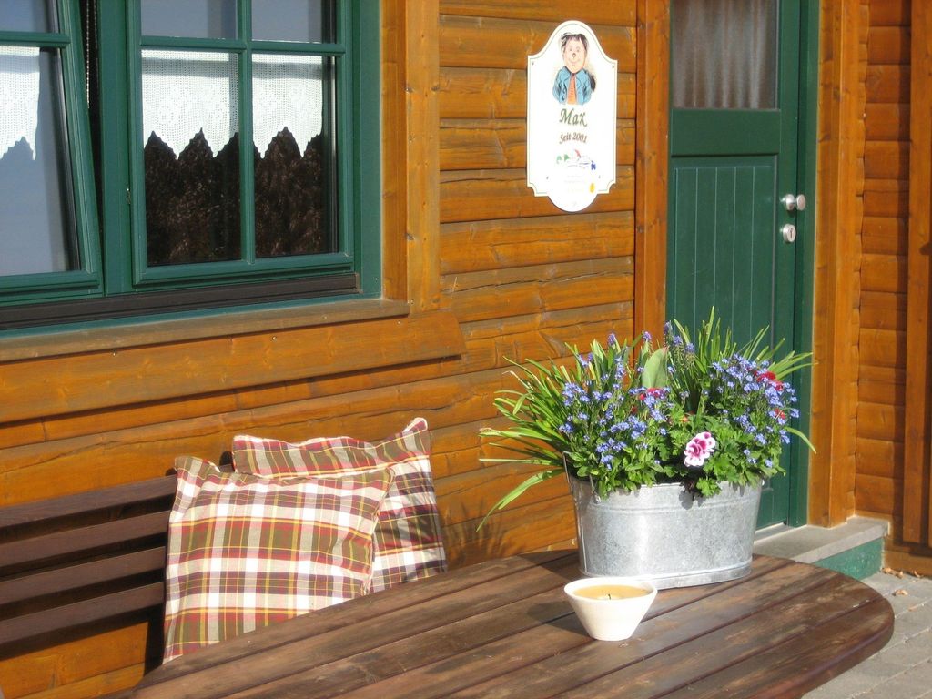Eifelholzhaus Max mit Aussensauna - dein Wohlfühlort in der Eifel