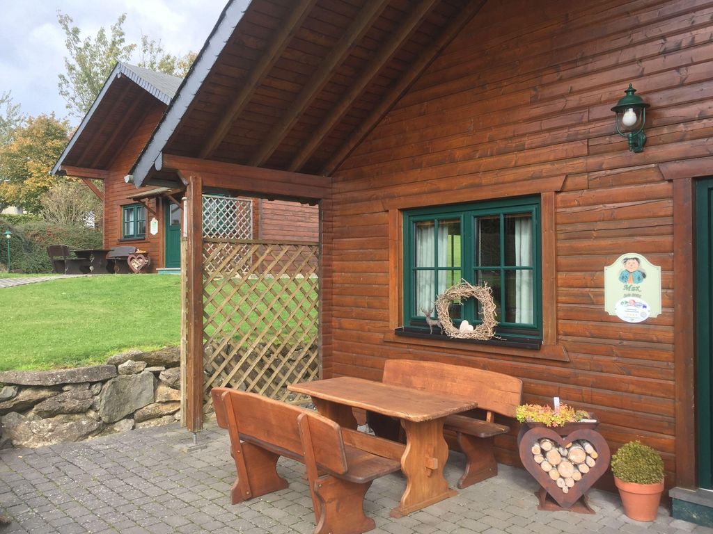 Eifelholzhaus Max mit Aussensauna - dein Wohlfühlort in der Eifel