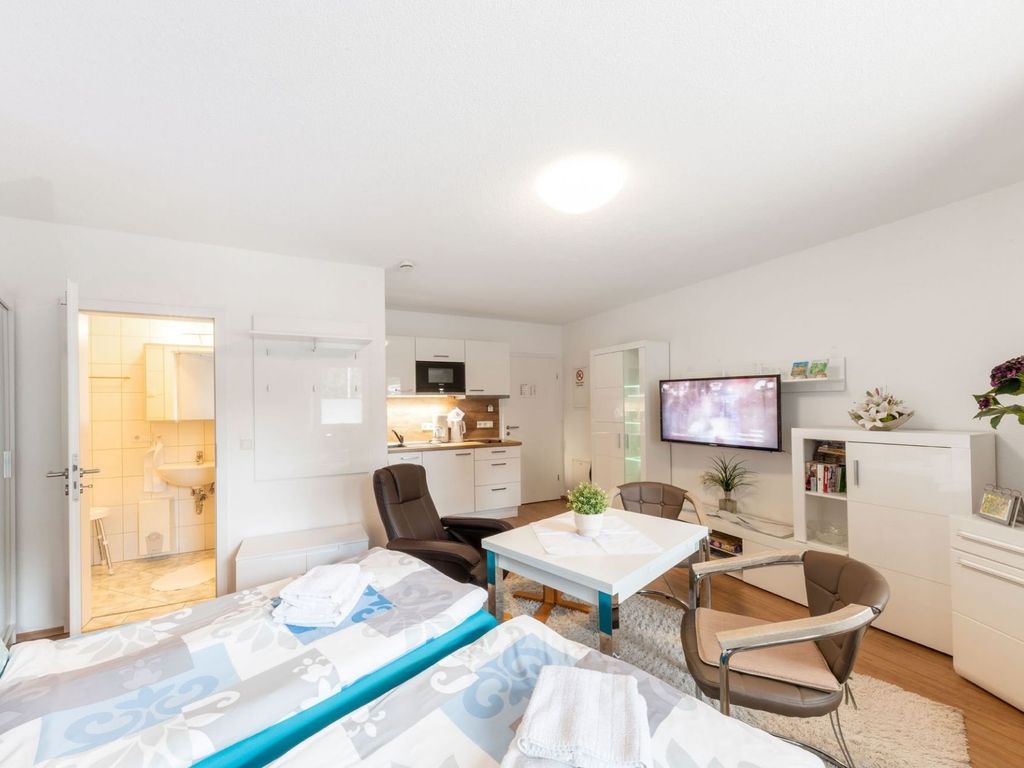 Ferienwohnung "Blumenwiese"