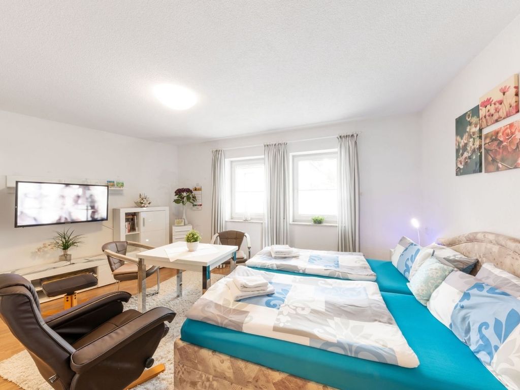 Ferienwohnung "Blumenwiese"
