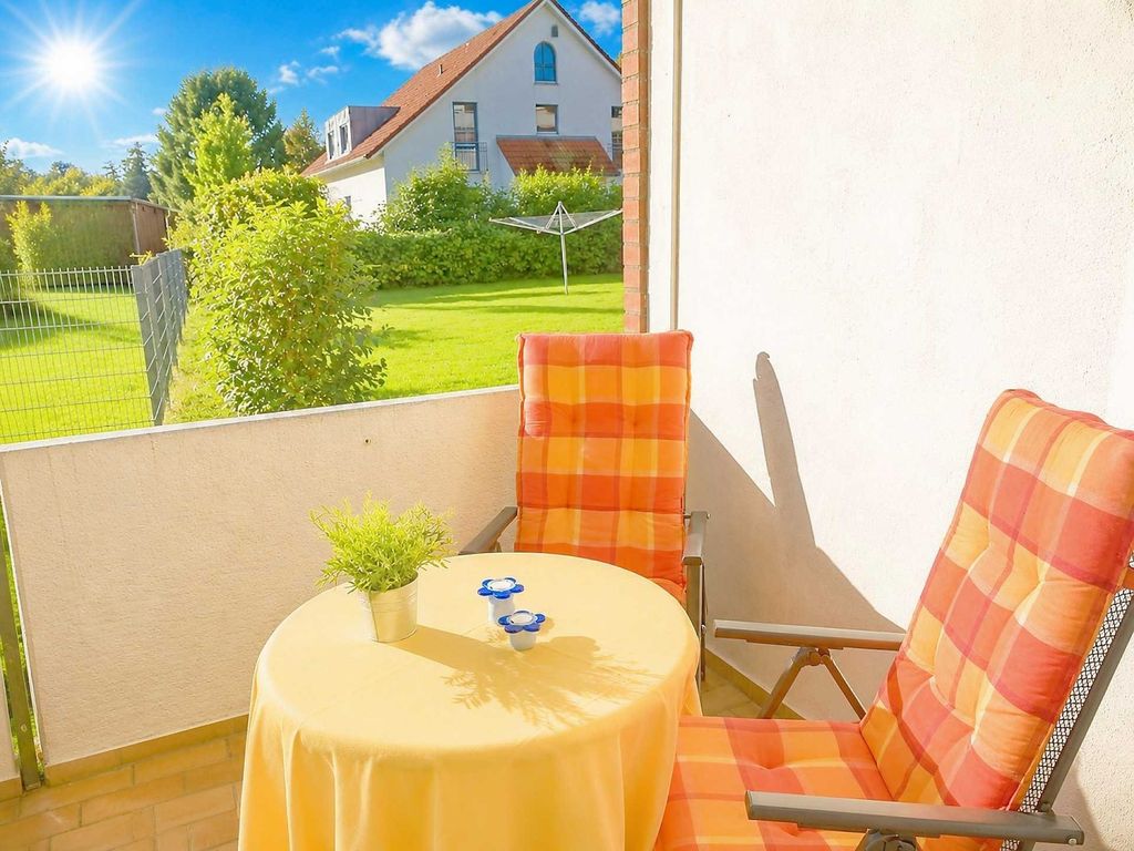 3-Sterne Ferienwohnung Deichgraf A-8, Nordsee  Burhave mit Balkon, Parkplatz, Pool & Sauna, WLAN