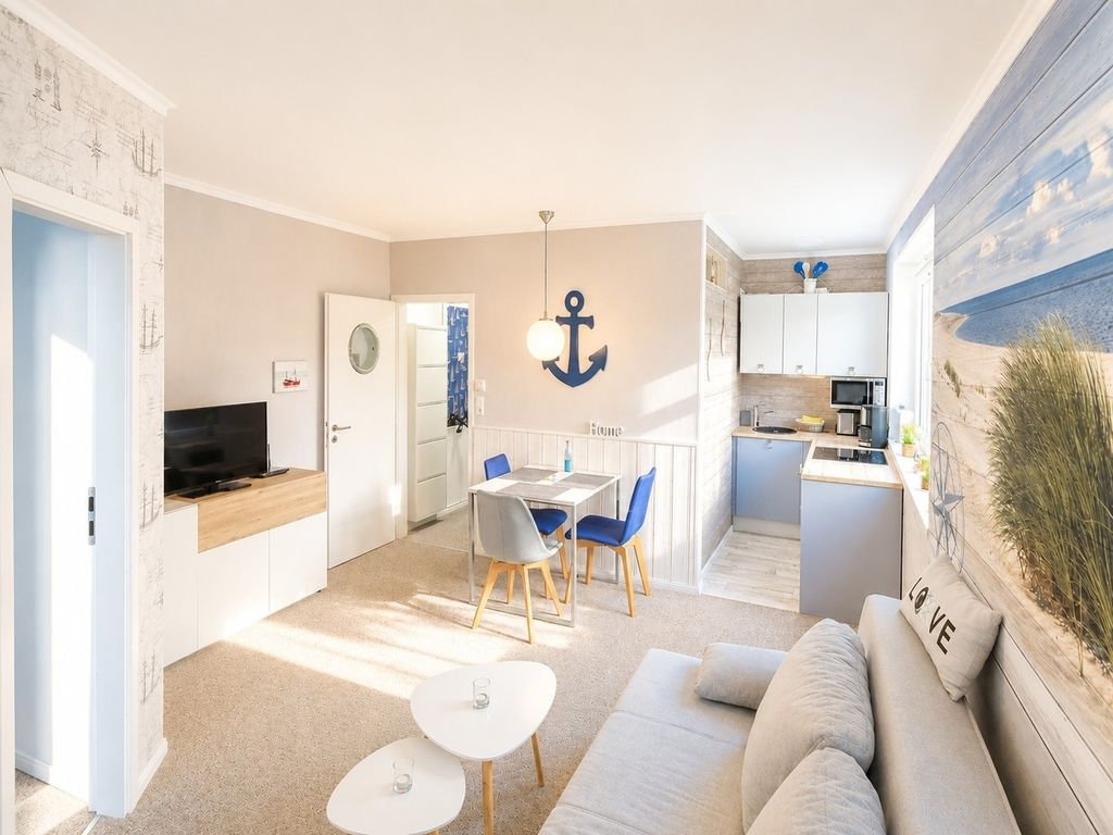 3-Sterne Ferienwohnung Deichgraf  C-3, Nordsee Burhave mit Balkon, Parkplatz, Pool & Sauna, WLAN