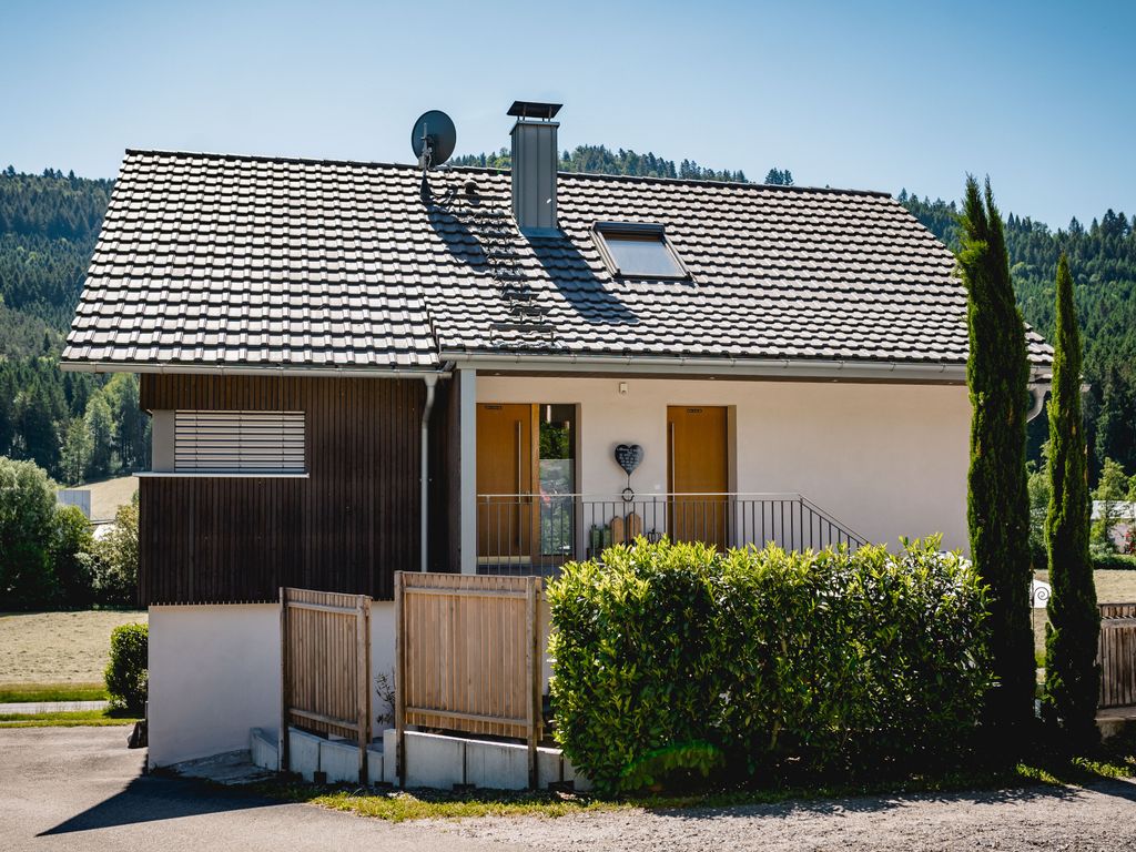 Moderne und ansprechende Ferienwohnung KINAST 2 (HOST111)  im Herzen des Schwarzwaldes