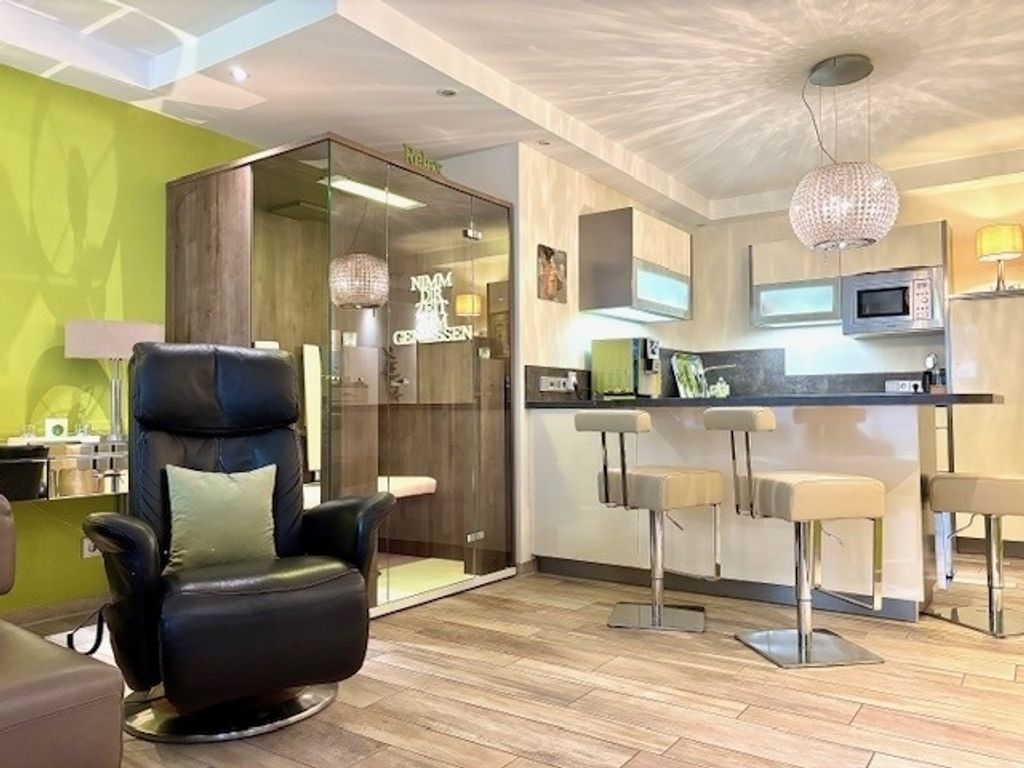 Luxus-Ferienwohnung mit Infrarot-Sauna, Massagesessel, Terrasse & Strandnähe in Zingst