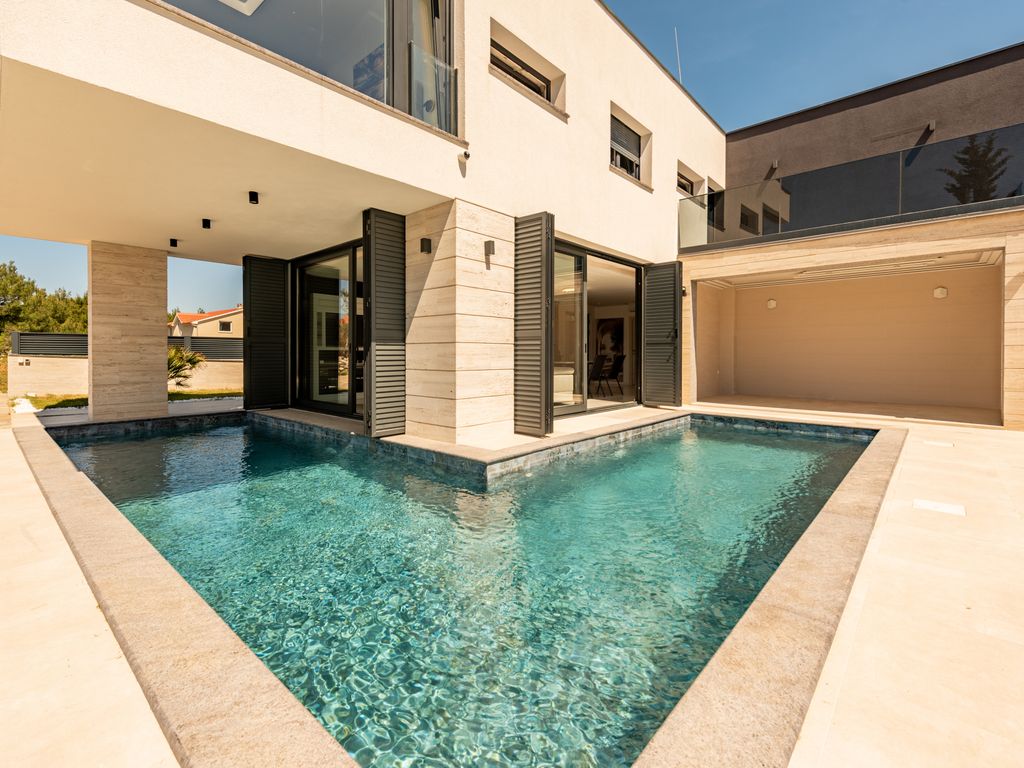 Villa Weiss 1