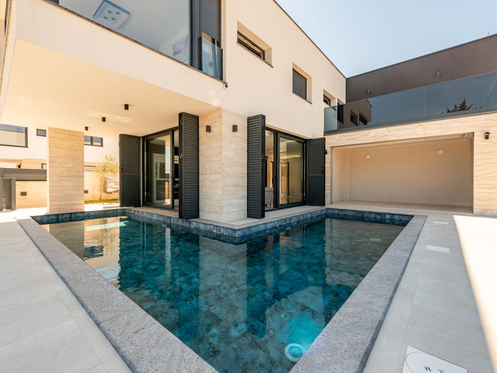 Villa Weiss 2