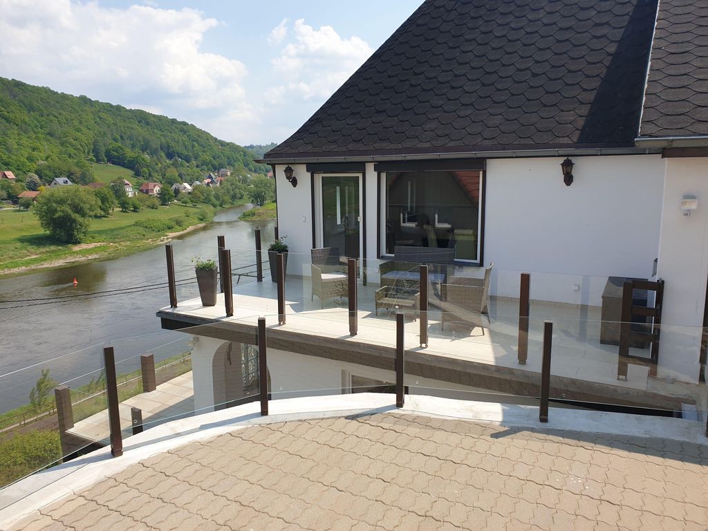 Elbblick große Loftwohnung mit Terasse Sauna und Kamin