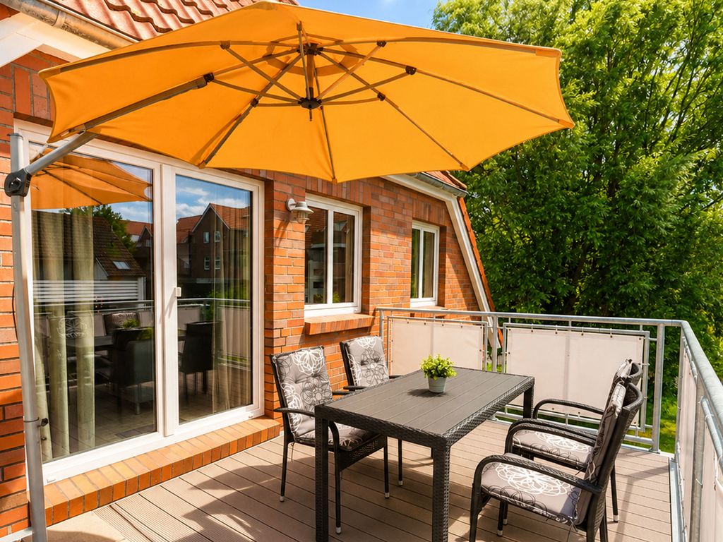 *Neu* FeWo No. 4 Friesenhuus Carolinensiel mit großem Balkon und Fahrradgarage in top Lage