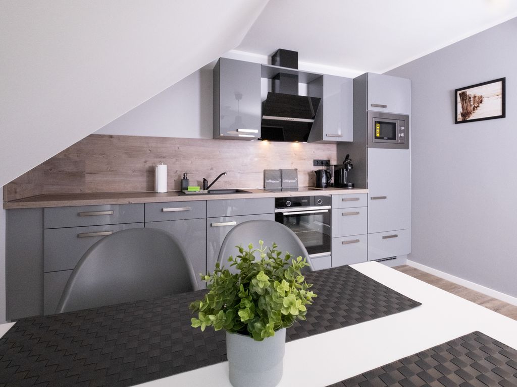 *Neu* FeWo No. 4 Friesenhuus Carolinensiel mit großem Balkon und Fahrradgarage in top Lage