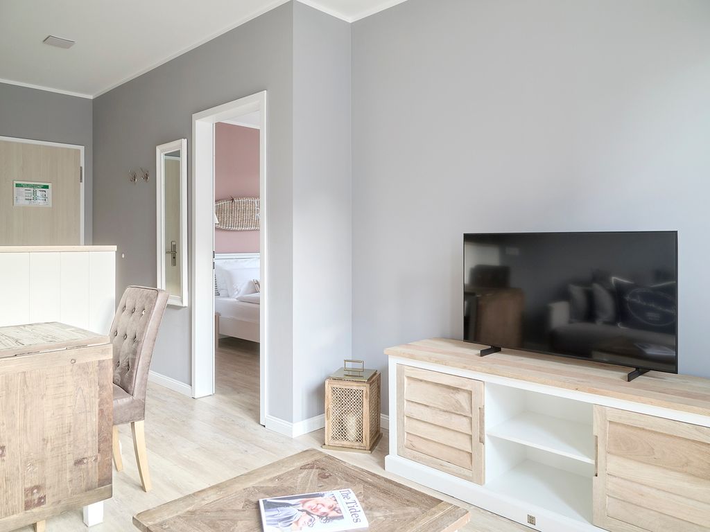 Deluxe One Bedroom