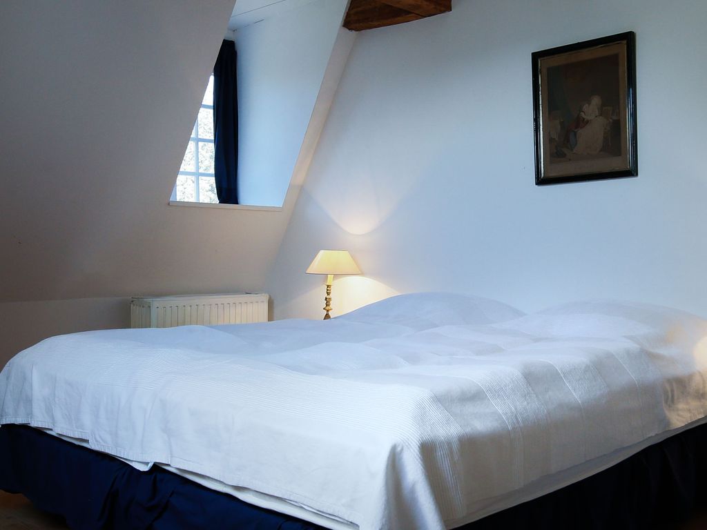 Ferienwohnung Herrenhaus Linker Seitenflügel III - Boldevitzer Rügenkaten