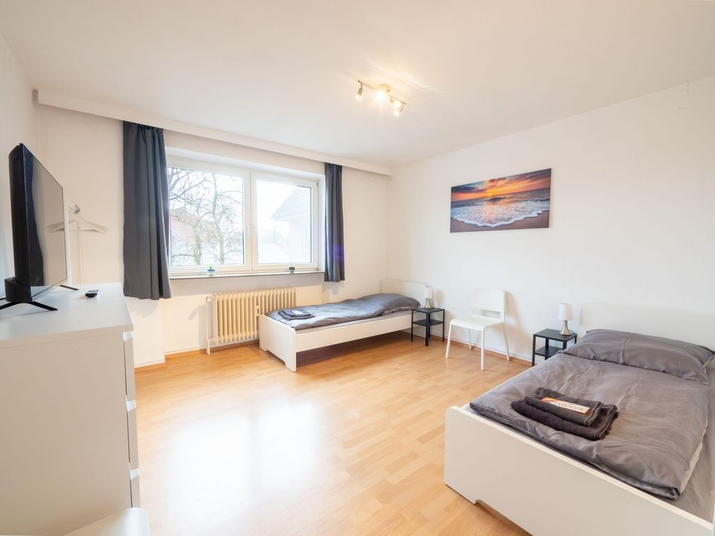 Monteurwohnung für 6 Personen mit WLAN, Küche & TV - Ahrensburg, Nähe Hamburg - AGGE3501