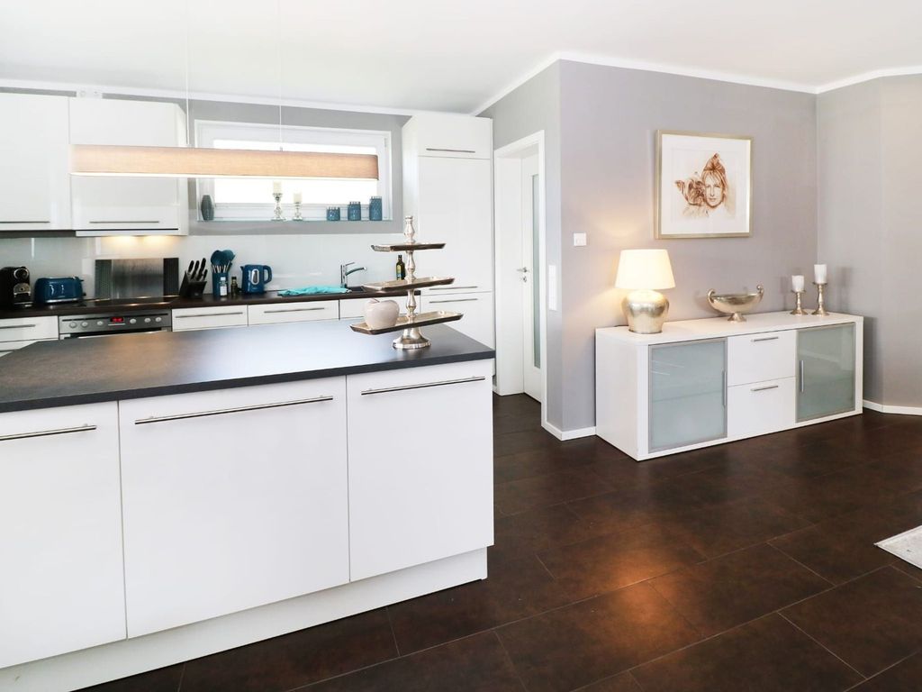 Ferienhaus Lady Lounge · Kamin · Terrasse · Grundstück · WLAN · Haustiere