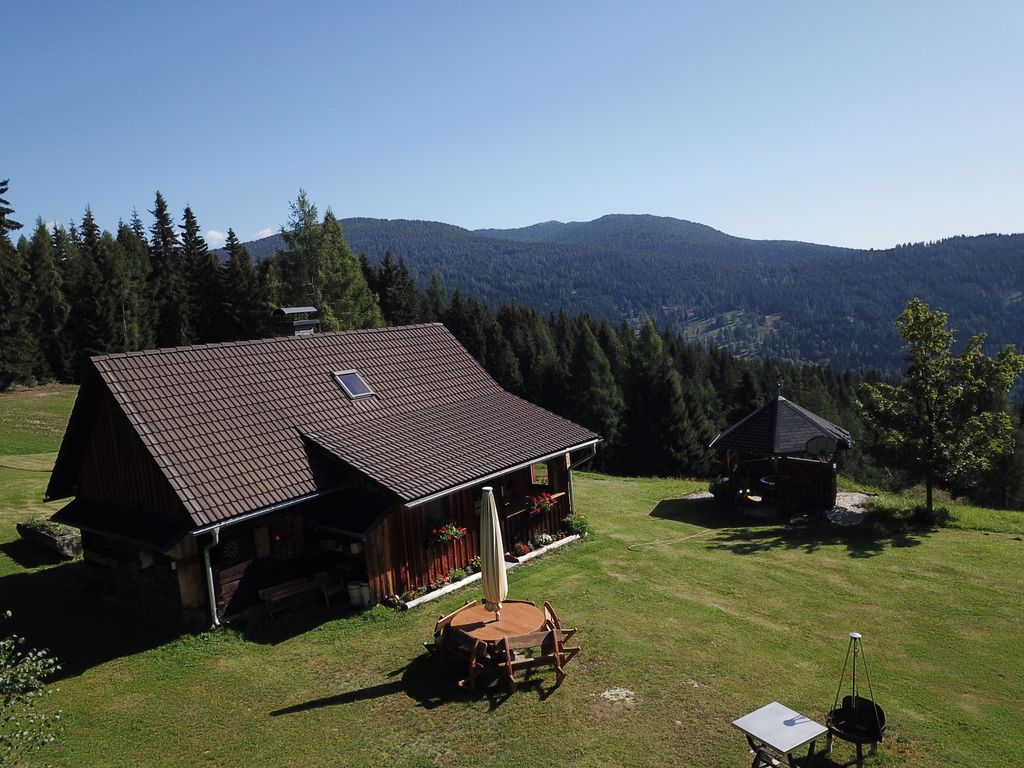 StanzerHütte – Traumhafte Alleinlage auf 1450m mit Panoramablick bis 6 Personen (STEI111)