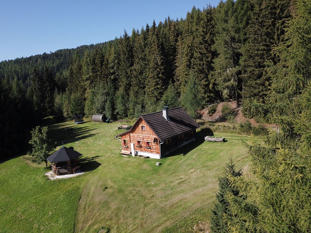 StanzerHütte – Traumhafte Alleinlage auf 1450m mit Panoramablick bis 6 Personen (STEI111)