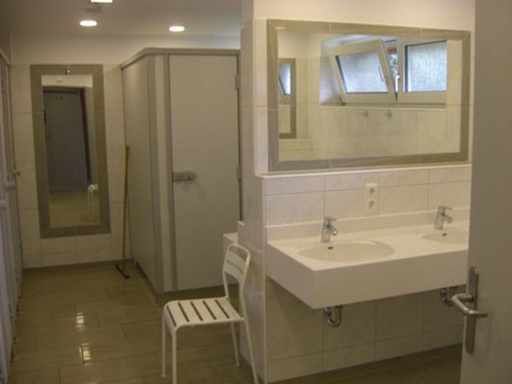Apartment C12