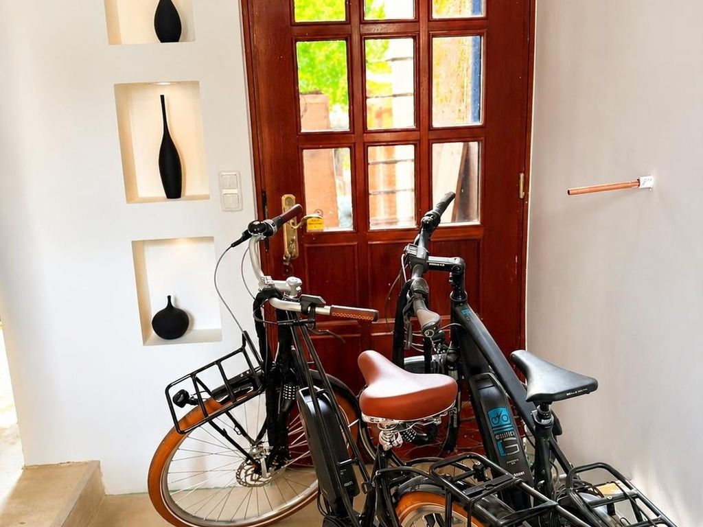 Velmora Boutique Suites: 2 E-bikes inklusive