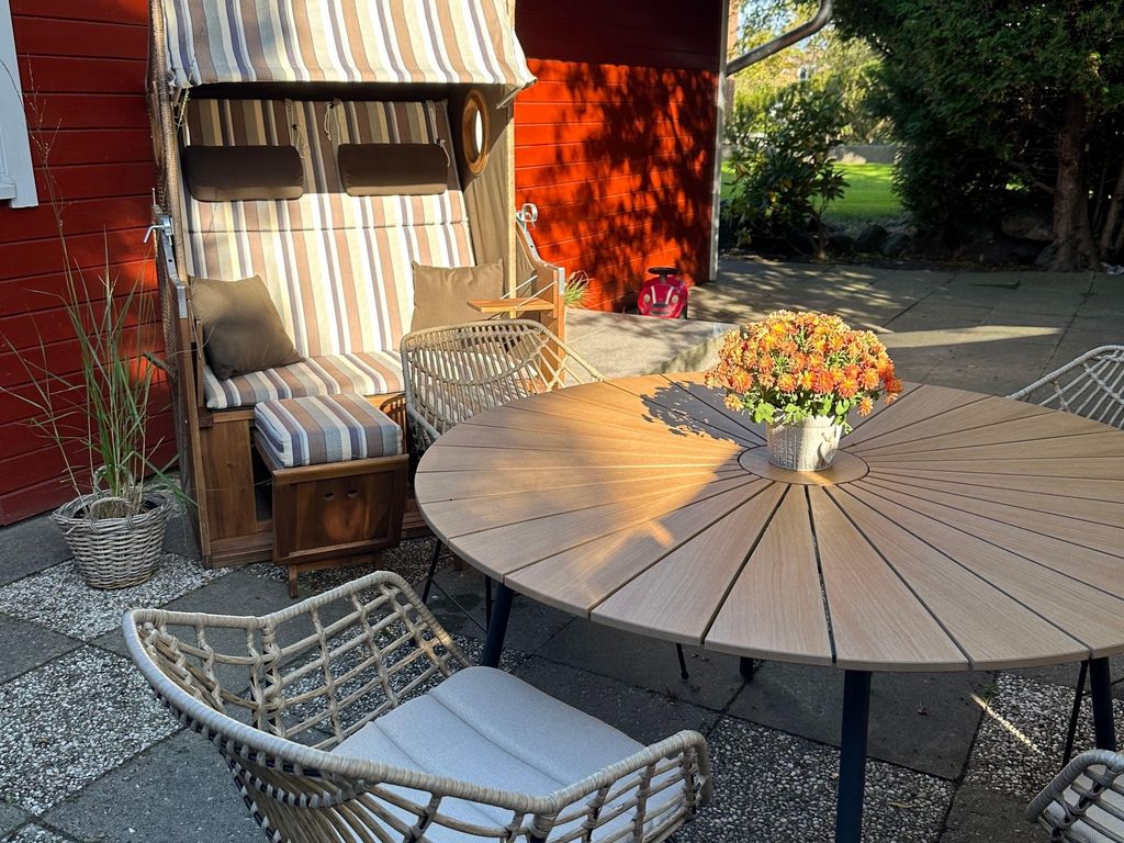 Ferienhaus  ,,Schwalbennest Bella“  in Albertsdorf Nähe des Strandes Gold