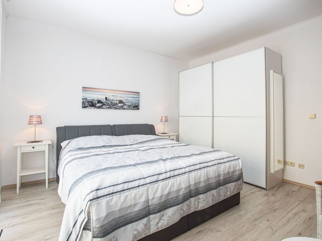 Strandnahes Ferienhaus - 66-31