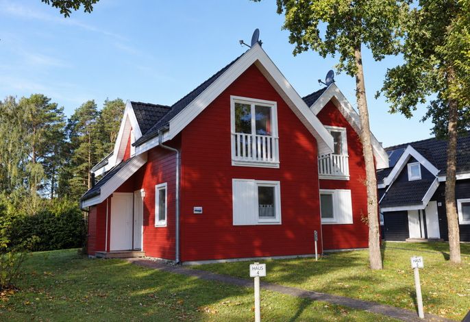 Photo Ferienhaus Wellenläufer in Glowe mit Sauna, Kamin & Ostseeurlaub 1