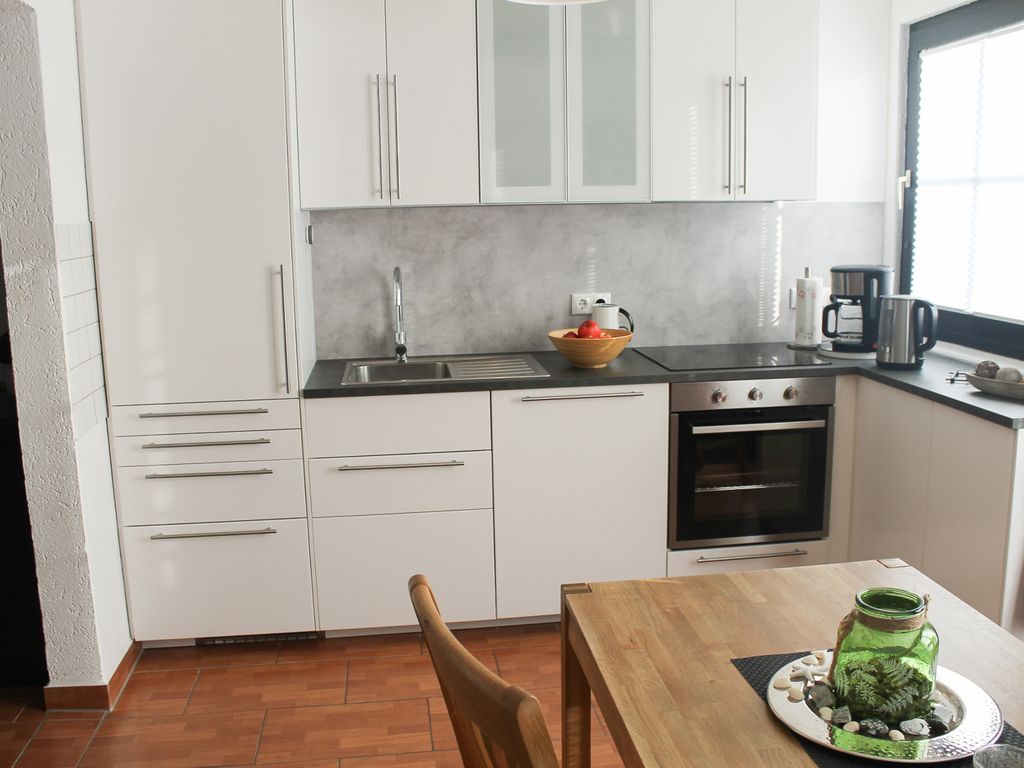 Grömitz, Stiegkamp 3, Whg. 2 -  große Wohnung mit Balkon, 2 SZ, Nähe Yachthafen und Strand, inkl. WLAN