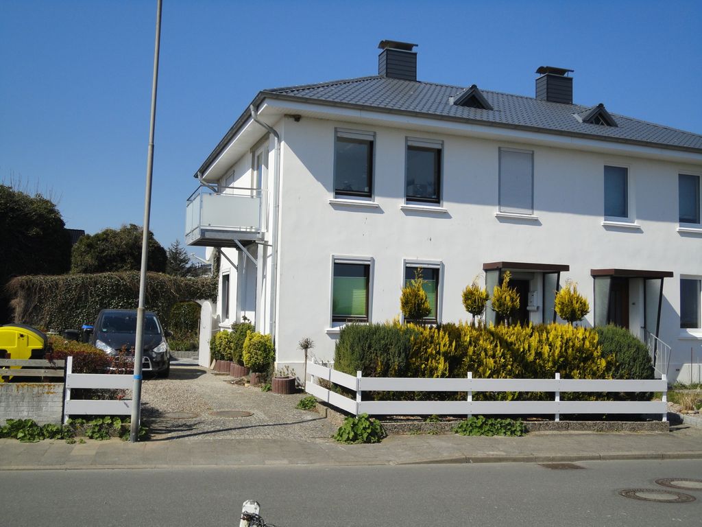 Fewo "Am Deich", Glasfaser, Terrasse, eig. Garten, 50m z. Strand, Fahrradgarage, Parkplatz