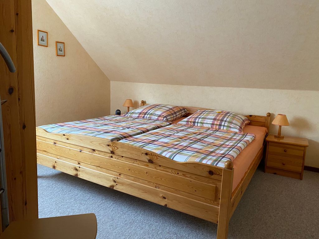 Kreutzmann; Ferienwohnung für einen erholsamen Urlaub in ruhiger, zentraler Lage.