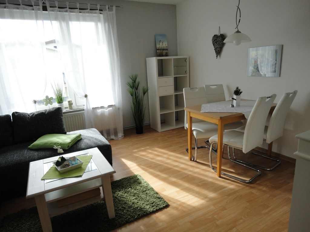 Sonnige Fewo, Doppelbett, Schlafcouch, Safe