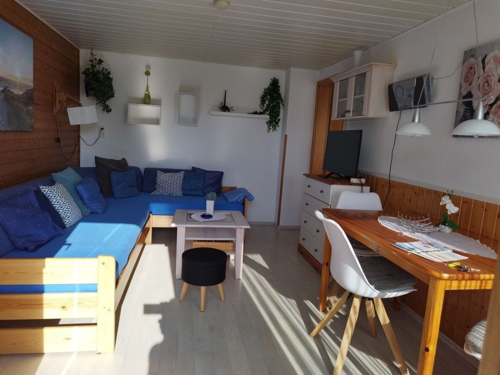 Fewo 5 mit Terrasse, Parkplatz, Fahrradgarage, Tischtennis
