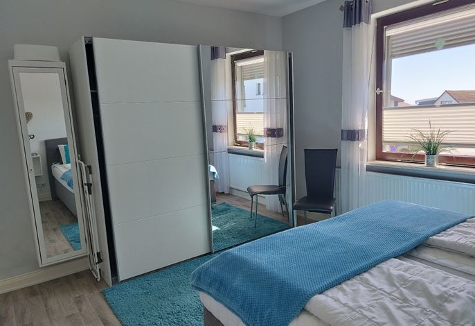 Ferienwohnung mit Meerblick, 2 Schlafzi. Box-Bett, Süd- Balkon -eig. Parkplatz- Glasfaser