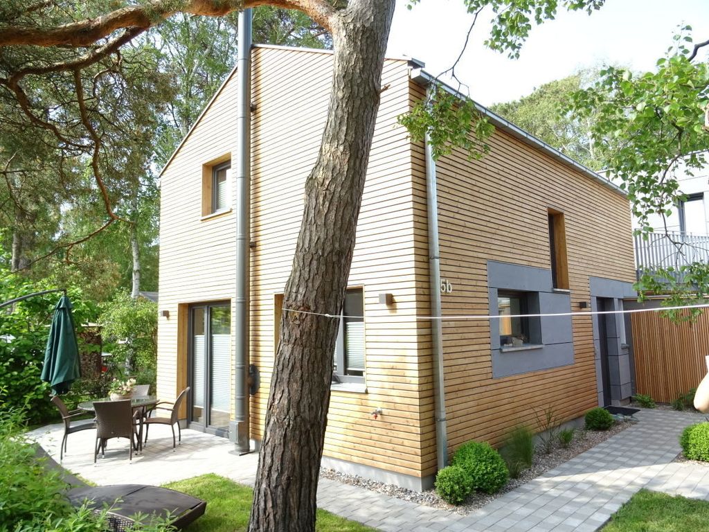 "Strandhus Fink"