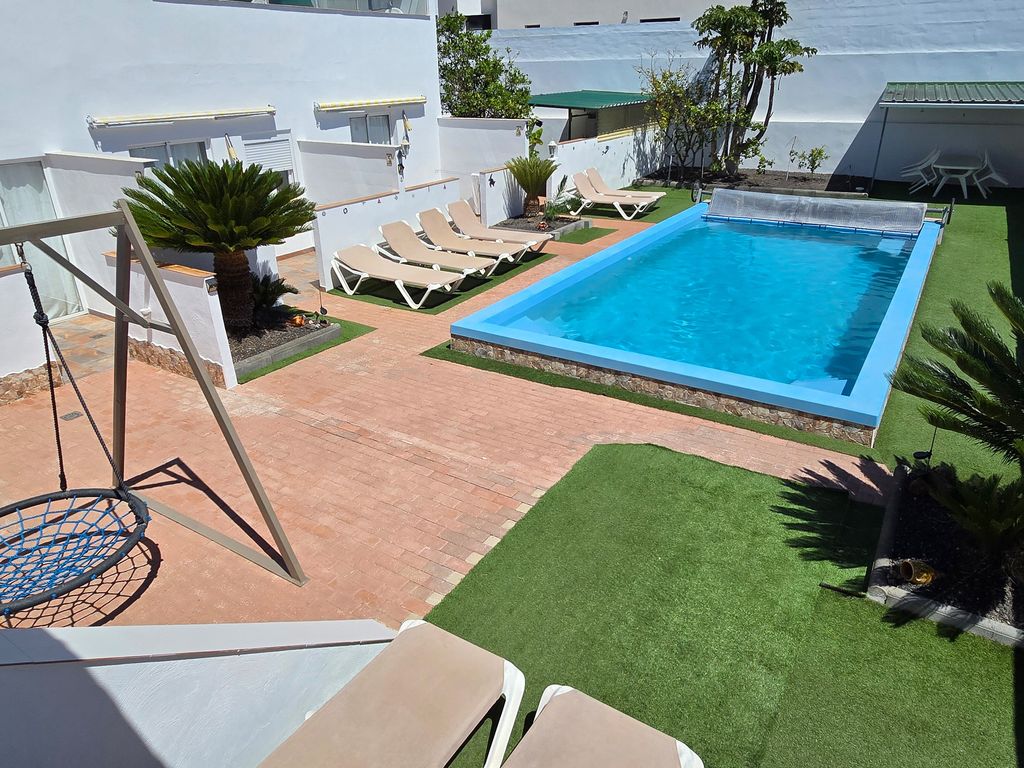 2 Schlafzimmer - ruhige Lage - Pool - Parkplatz