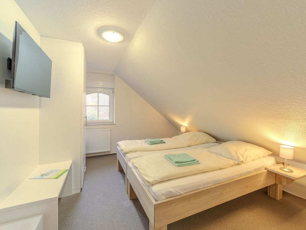 Familienhof Brüning - Doppelzimmer Hofblick