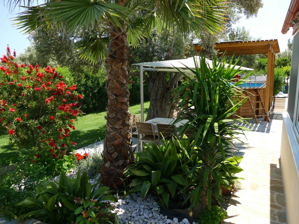 esperides holidays - Haus mit kleinem Pool, 37 km von Athen