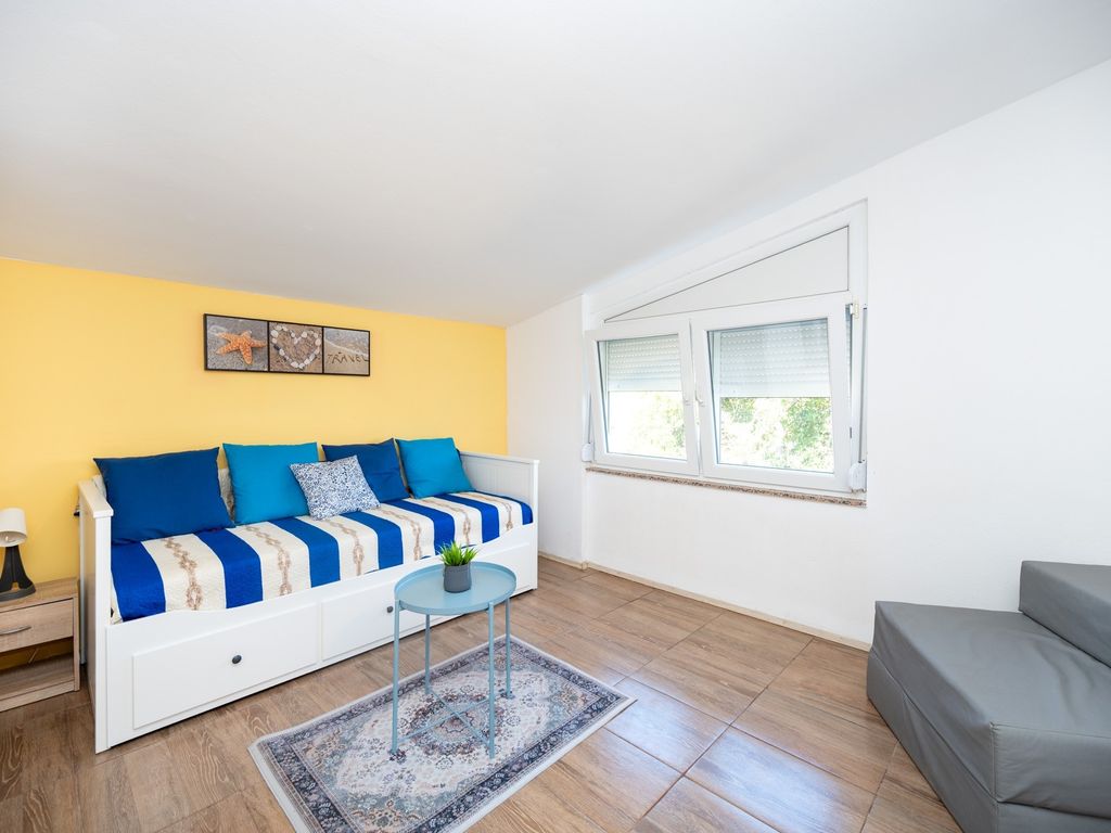 Wohnzimmer 2
