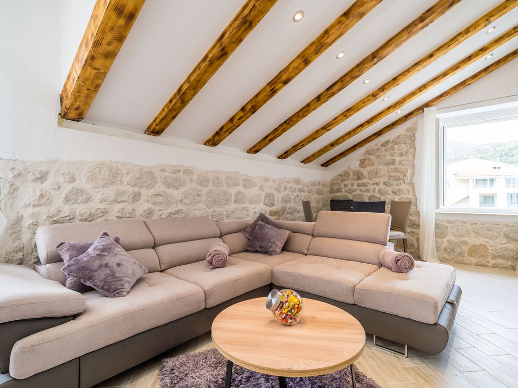 Wohnzimmer 1
