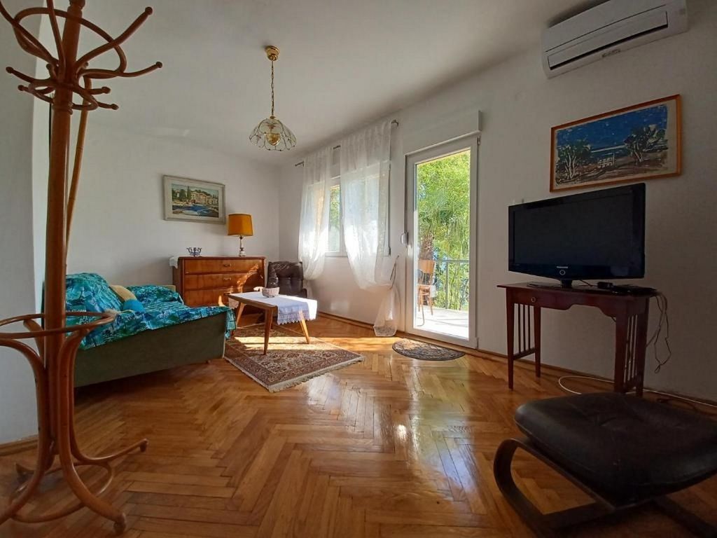 Wohnzimmer 2