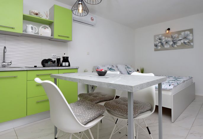 Studio Appartement mit Terrasse und Meerblick Senj AS-22576-b