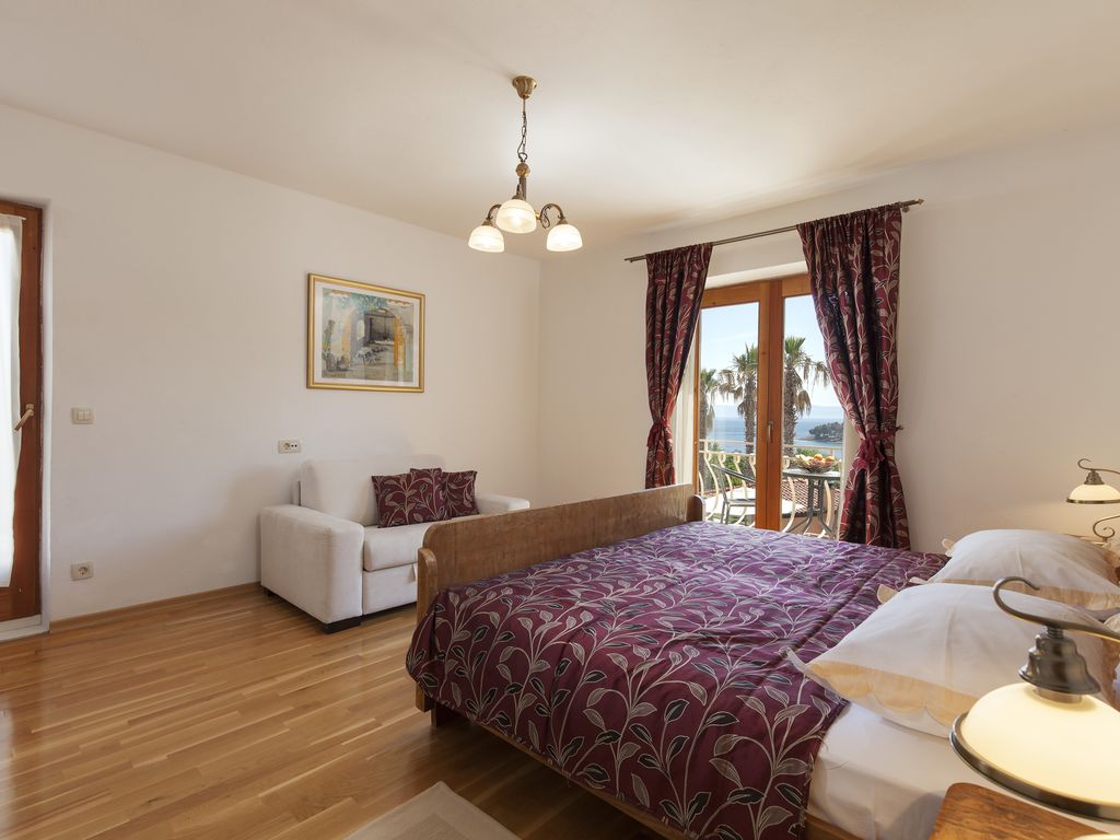 Schlafzimmer 1