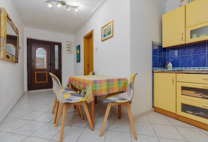 2-Zimmer-Ferienwohnung mit Terrasse und Meerblick Igrane, Makarska A-22690-c