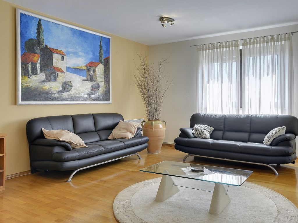 Wohnzimmer 2
