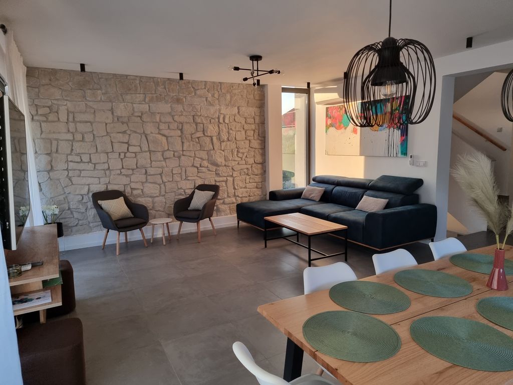 Wohnzimmer 1