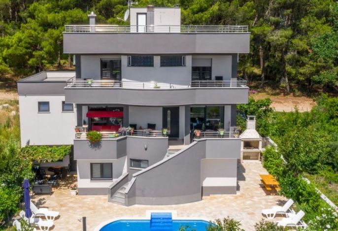 Ferienwohnungen mit Pool für Familien Pula - 23595