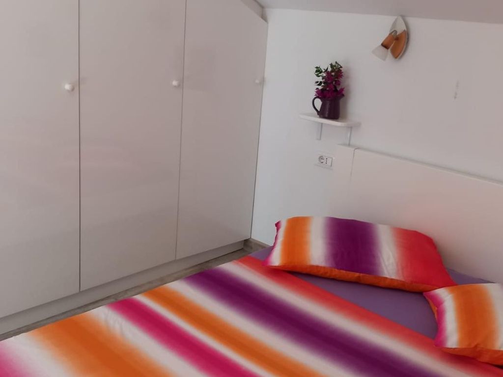 Schlafzimmer 1