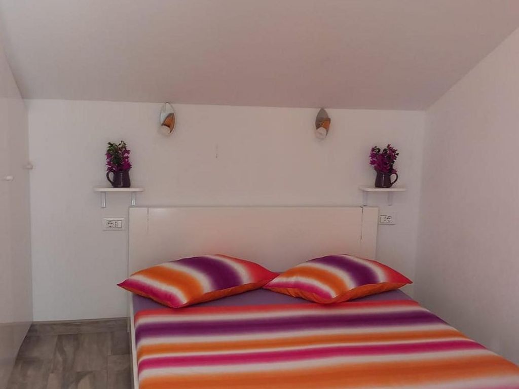 Schlafzimmer 1