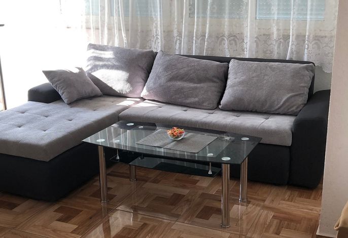2-Zimmer-Ferienwohnung mit Terrasse und Meerblick Kastel Stafilic, Kastela A-24155-c